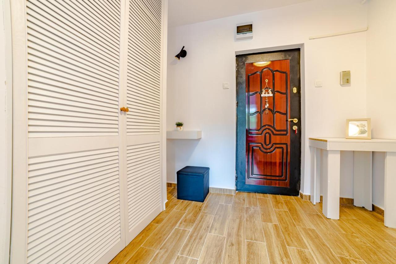 Mid-Term Rental Racadau Apartment Брашов Екстер'єр фото