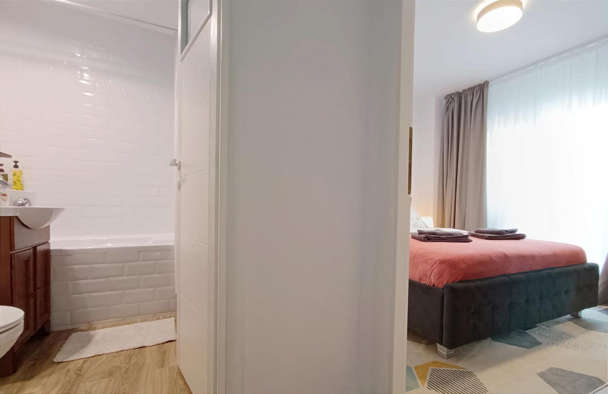 Mid-Term Rental Racadau Apartment Брашов Екстер'єр фото